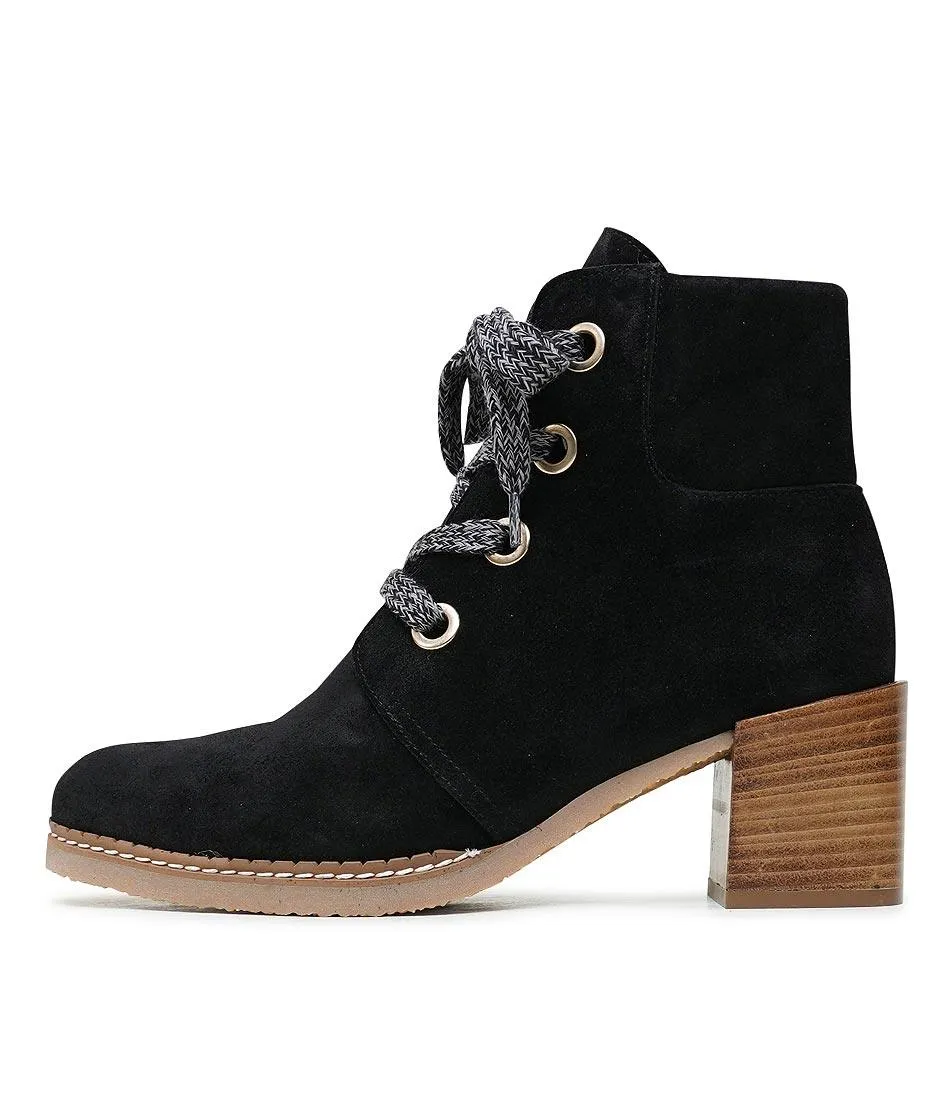 8157 Black Suede Ankle Boots