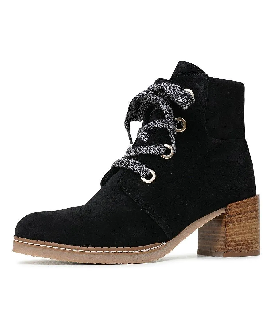 8157 Black Suede Ankle Boots