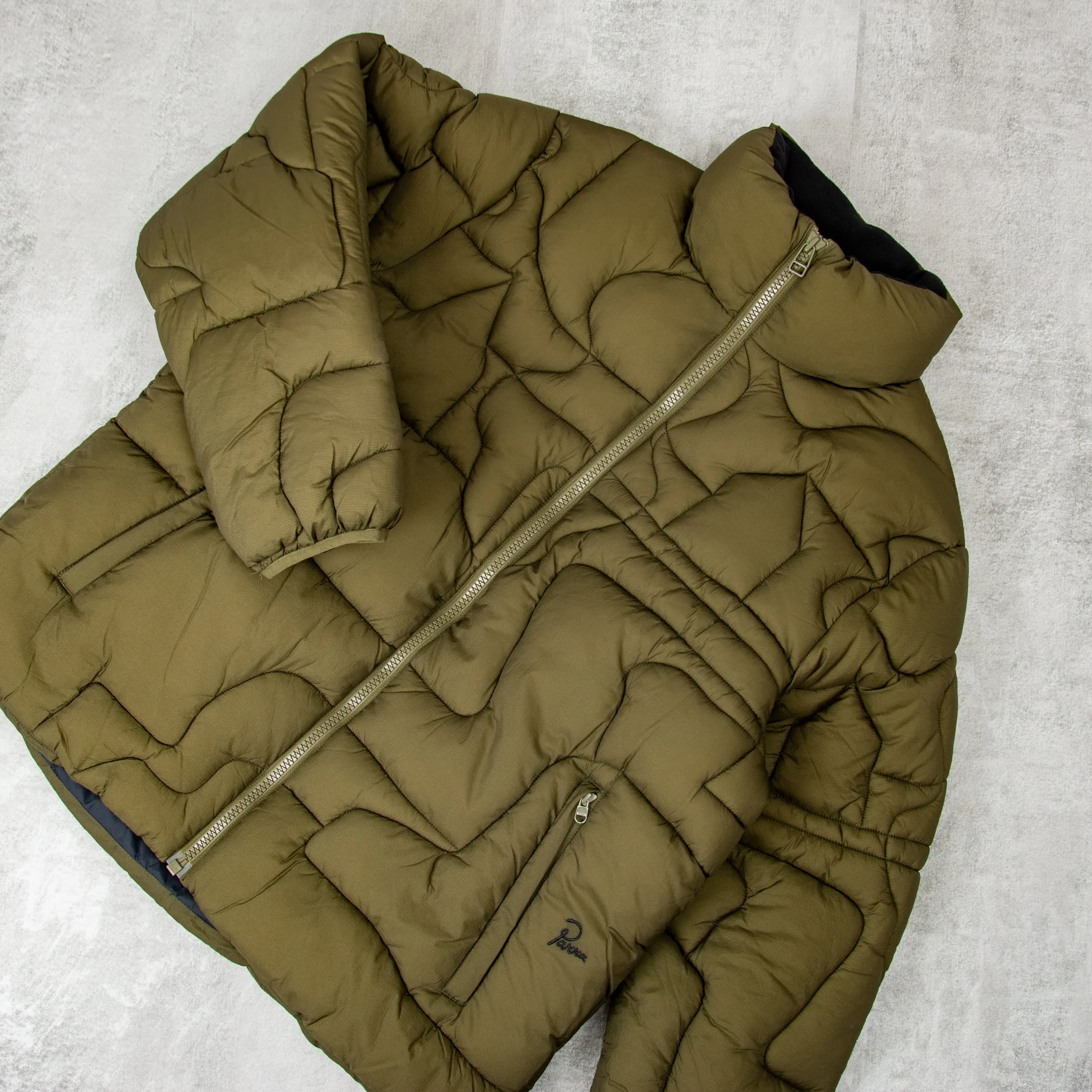 By Parra Boring Village Puffer - Green