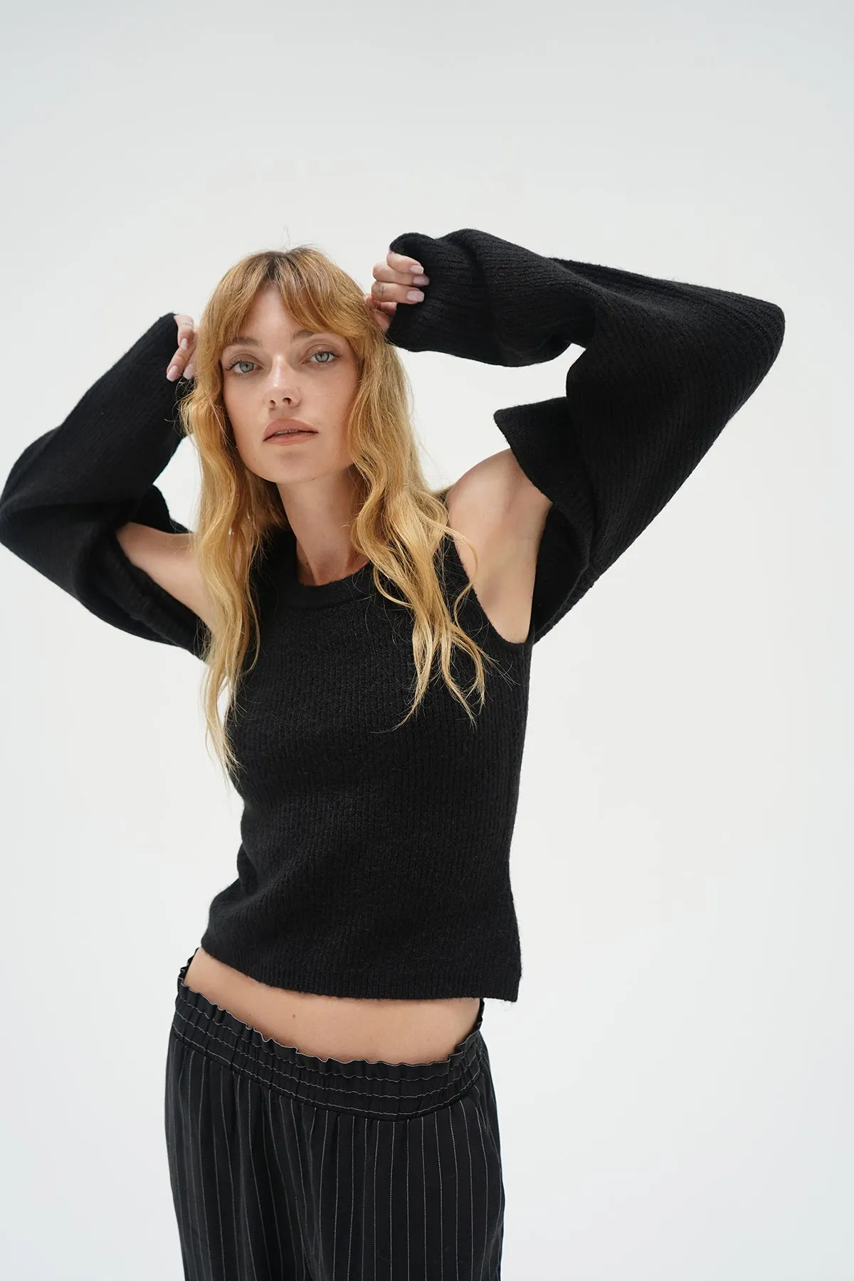 Ean Shrug Sweater Set - Black