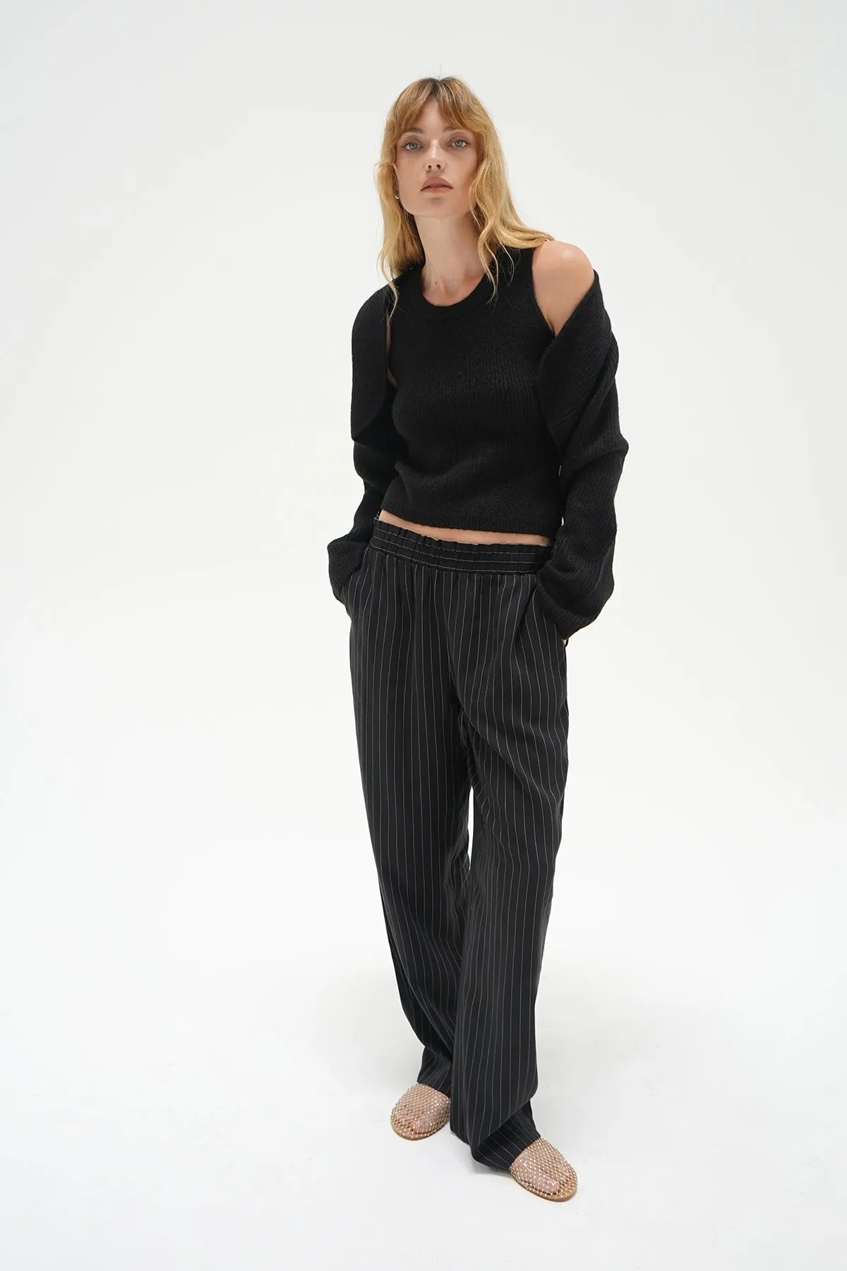 Ean Shrug Sweater Set - Black