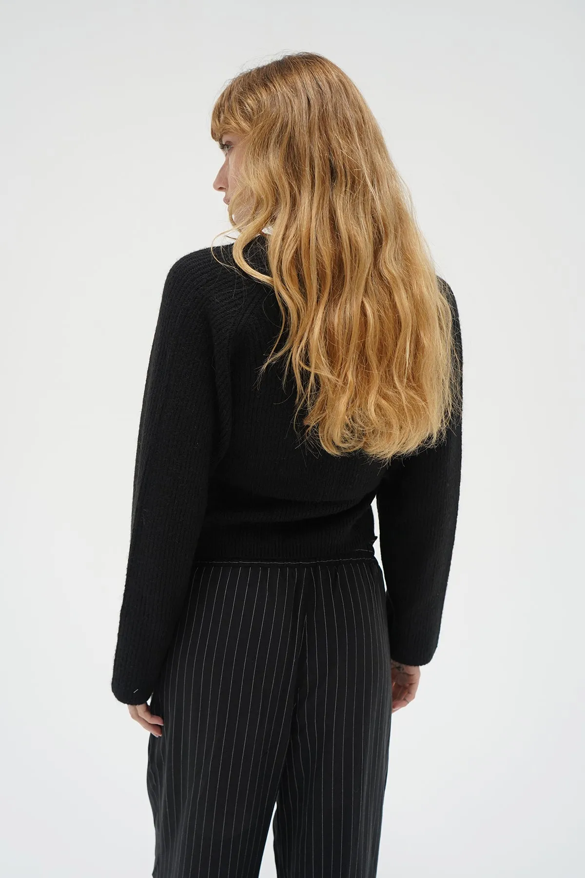 Ean Shrug Sweater Set - Black