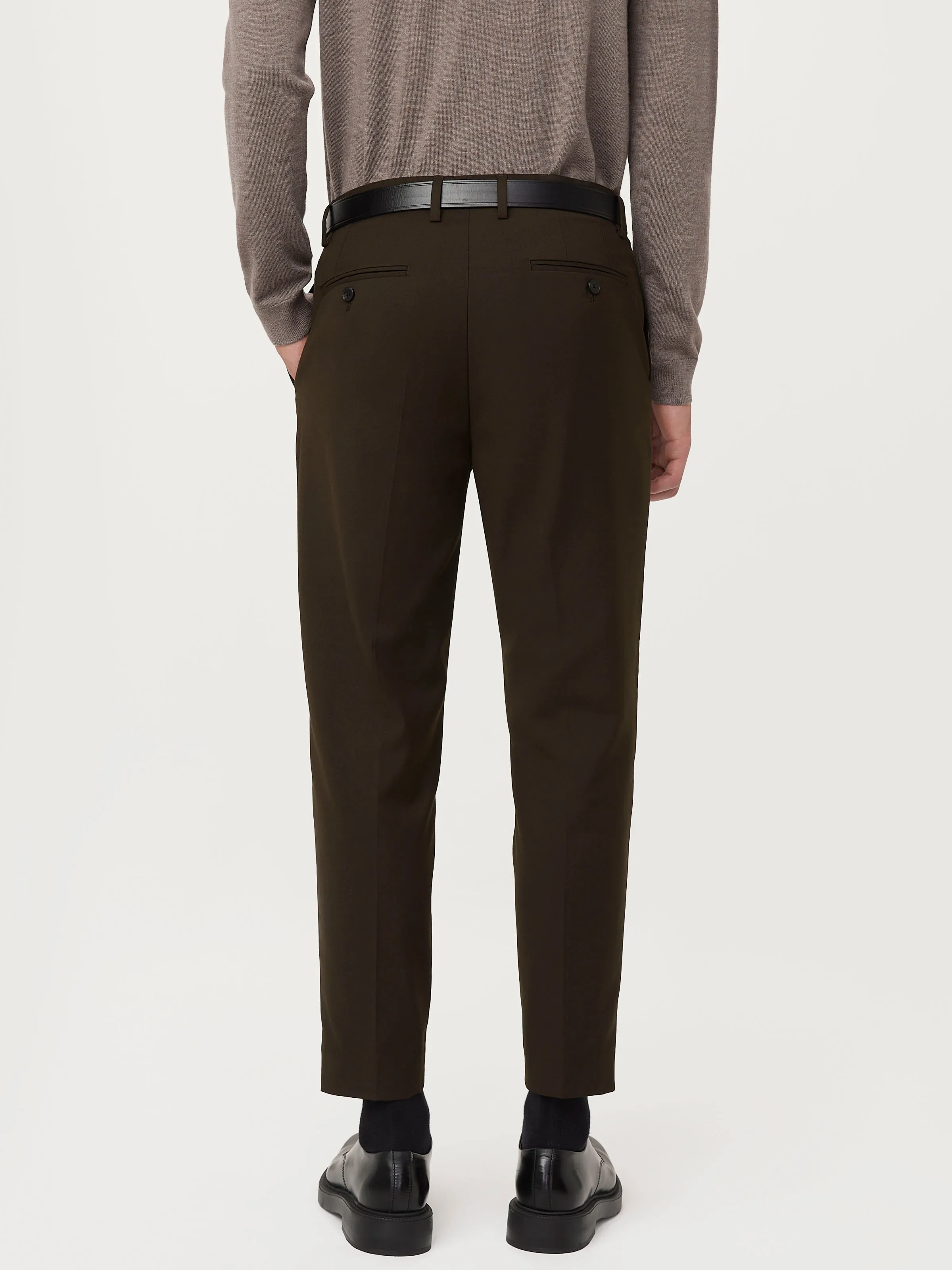 The Colin Tapered Pant in Dark Chocolate