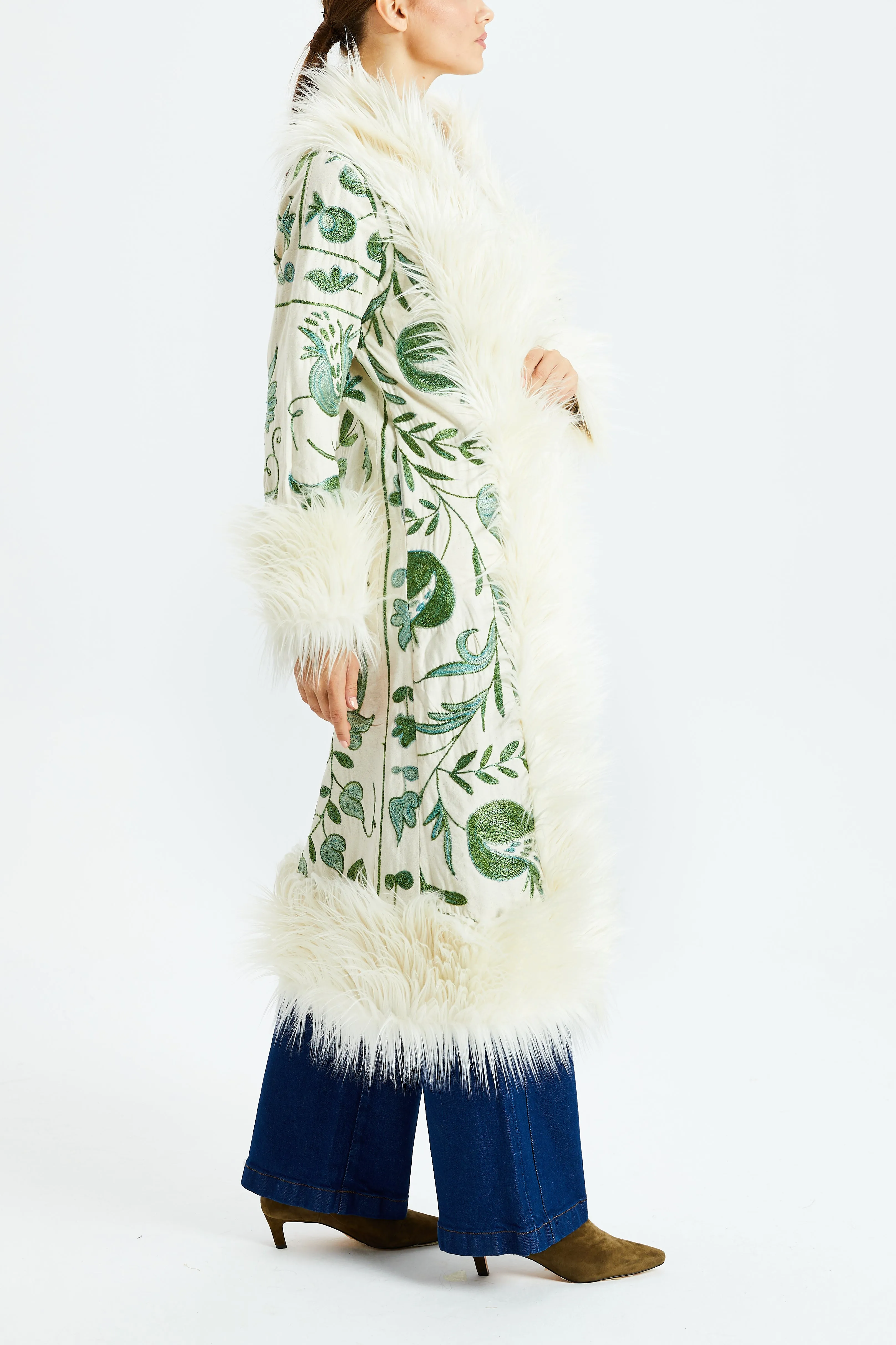 Tropical Plumage Suzani Kis Coat