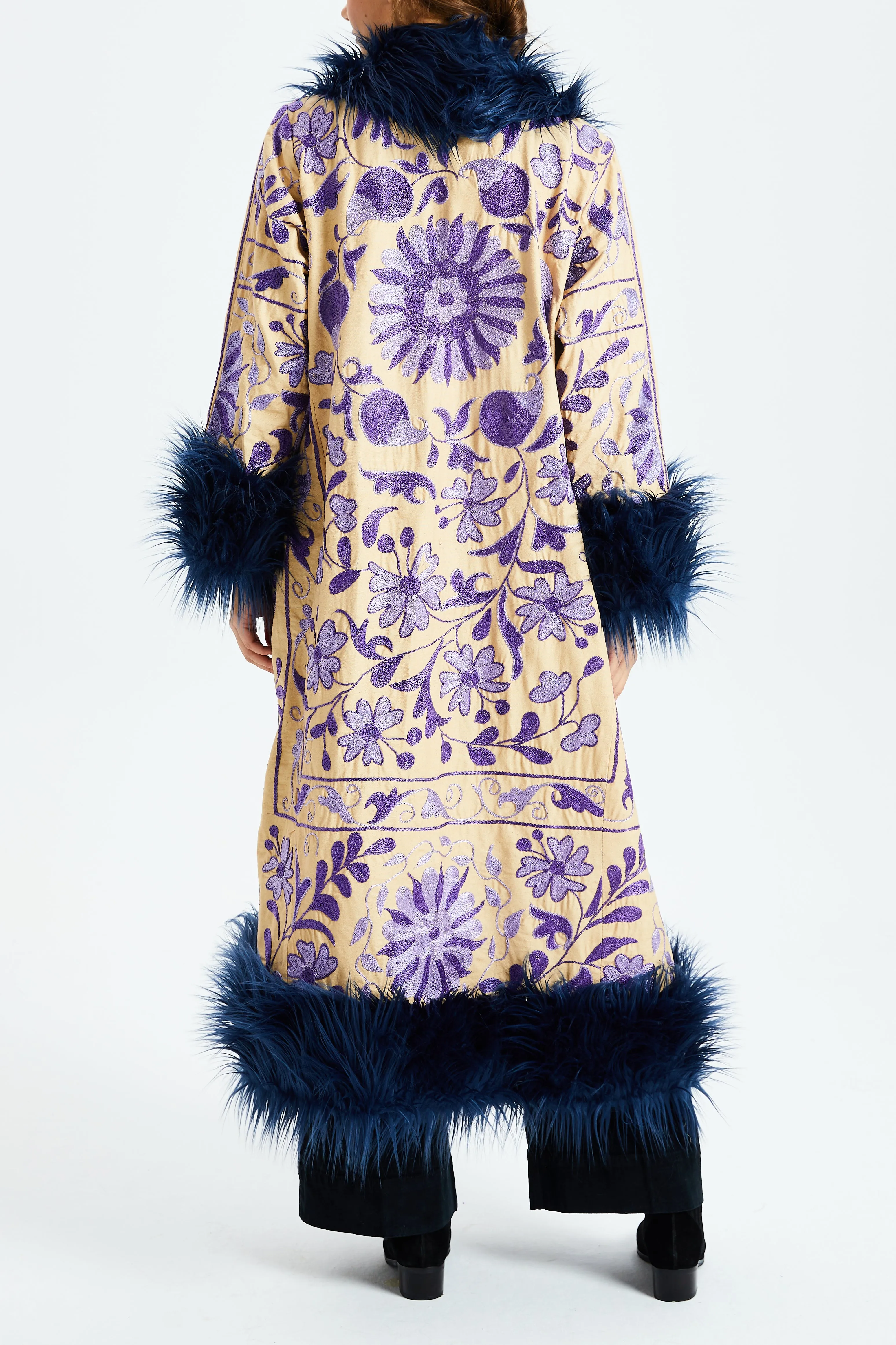 Tropical Plumage Suzani Kis Coat