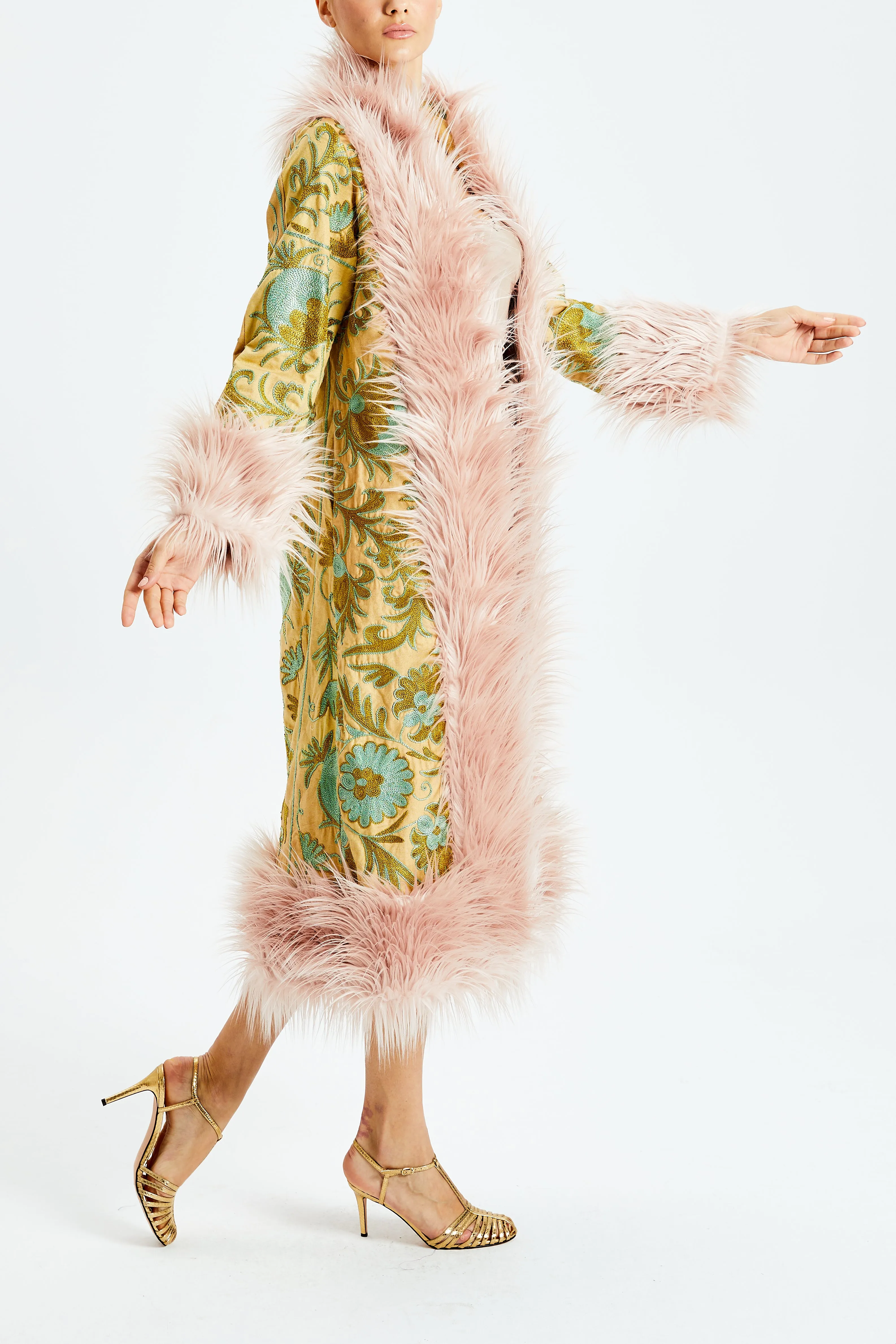 Tropical Plumage Suzani Kis Coat