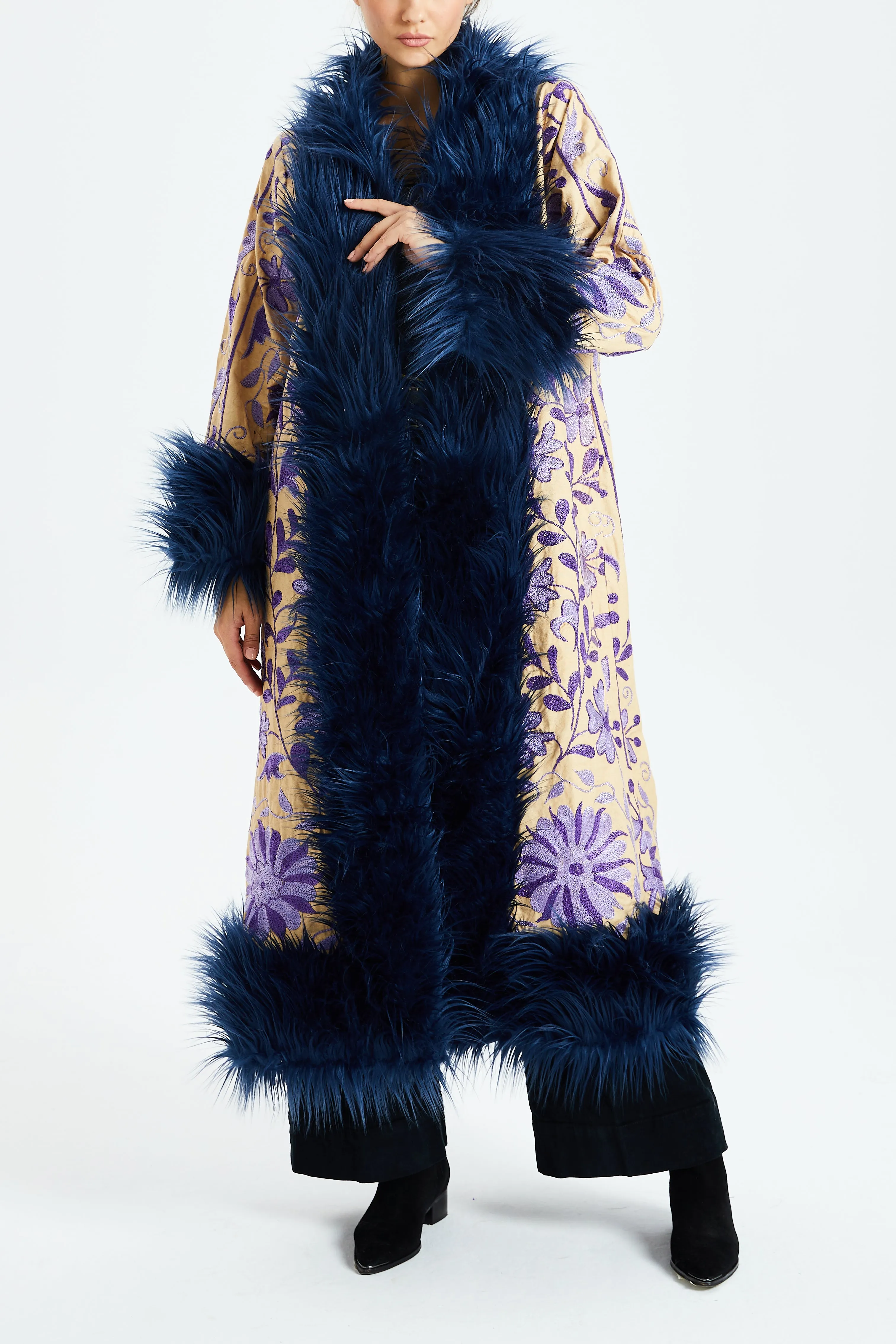 Tropical Plumage Suzani Kis Coat